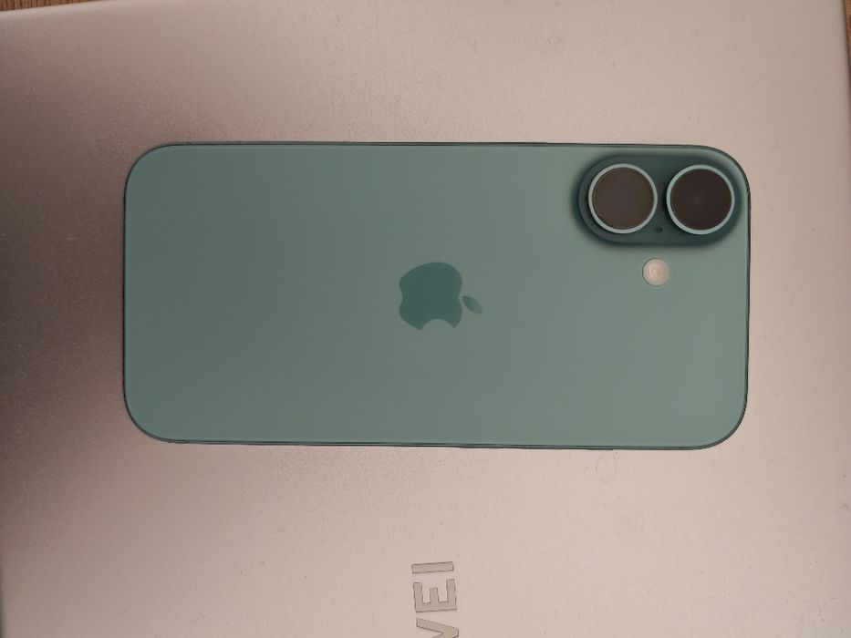 iPhone 16 128gb c/garantia