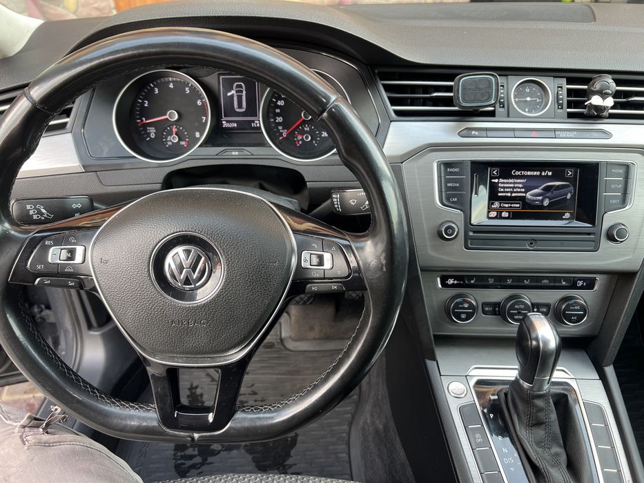 Volkswagen Passat B8 2015 1,4 Бензин можливий обмін