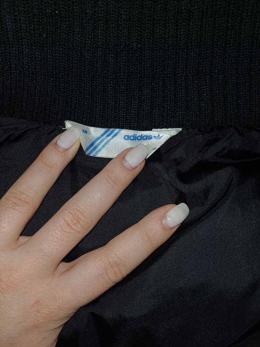 Жіноча оригінальна жилетка ADIDAS