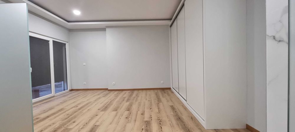 Vivenda Autónoma T4 para Arrendamento–a 8 Minutos de Torres Vedras