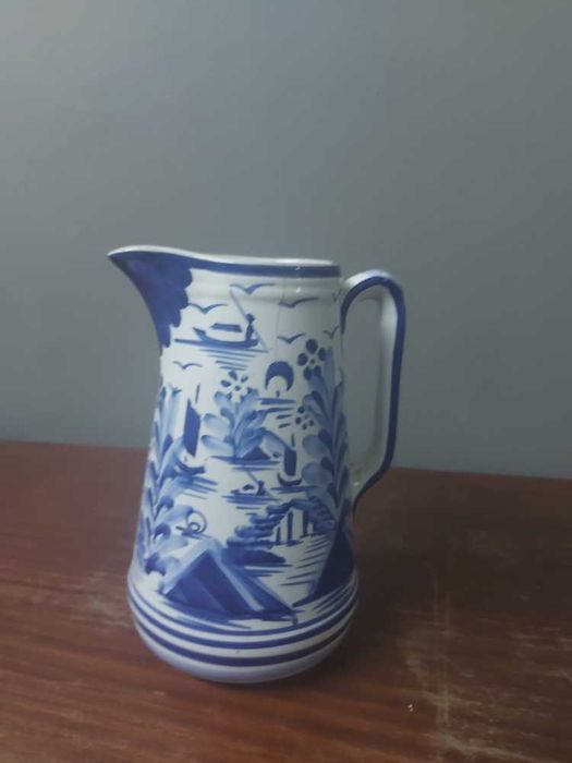 Jarro Azul e Branco