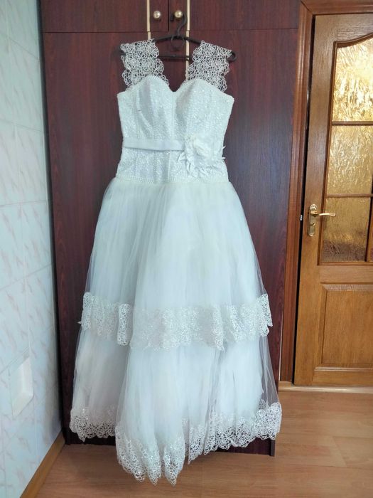 Продам Весільну сукню