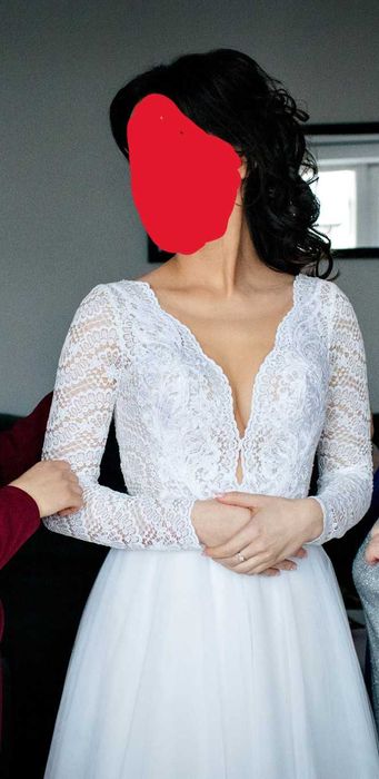 Suknia ślubna Solta z długim, koronkowym rękawem