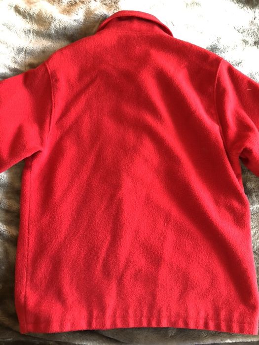 Casaco de inverno vermelho, She’s a Girl