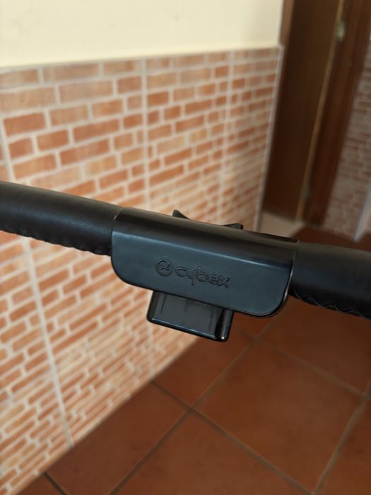 Carrinho de bebé CYBEX – preto