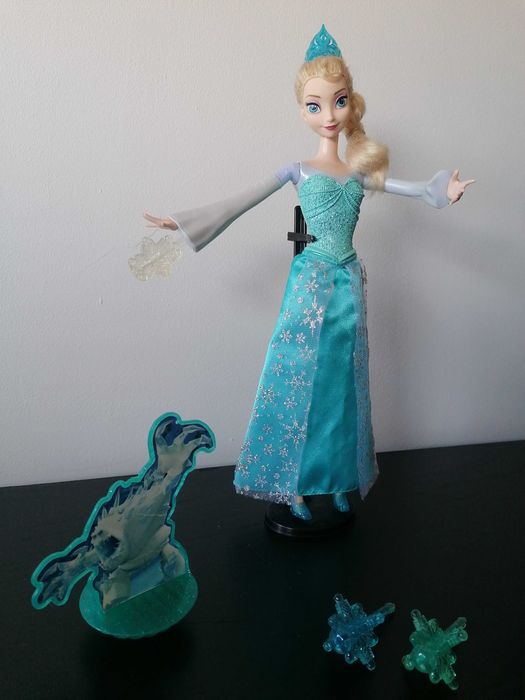 Boneca Princesa Elsa com o Poder do Gelo - Disney Frozen - Mattel