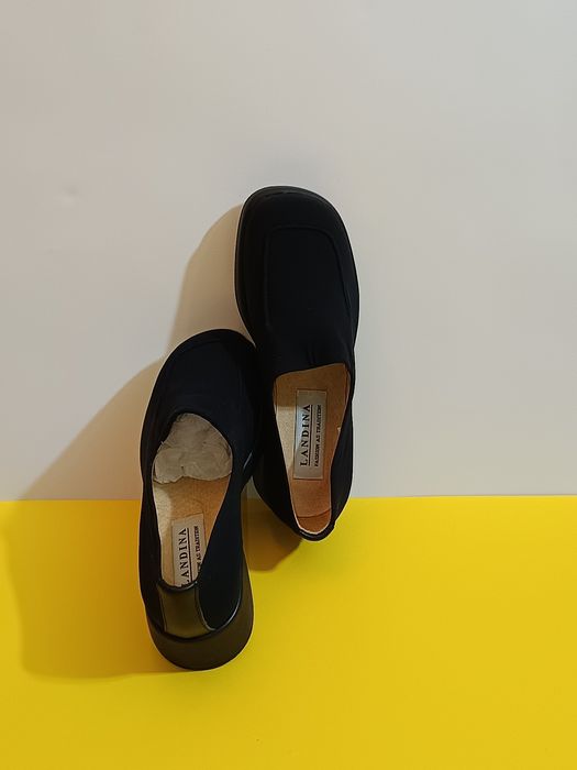 Sapatos n° 35 novos