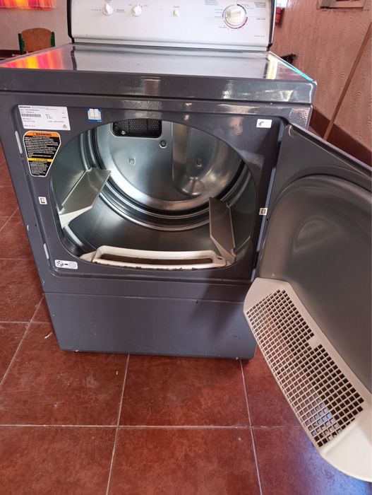Продаётся профессиональная сушильная машина Alliance Laundry Systems