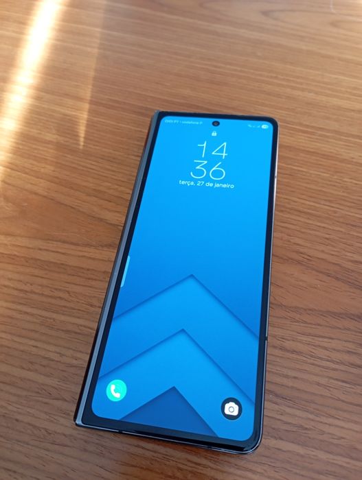 Samsung Galaxy Z Fold 5 – Ideal para reparação ou uso com ecrã externo