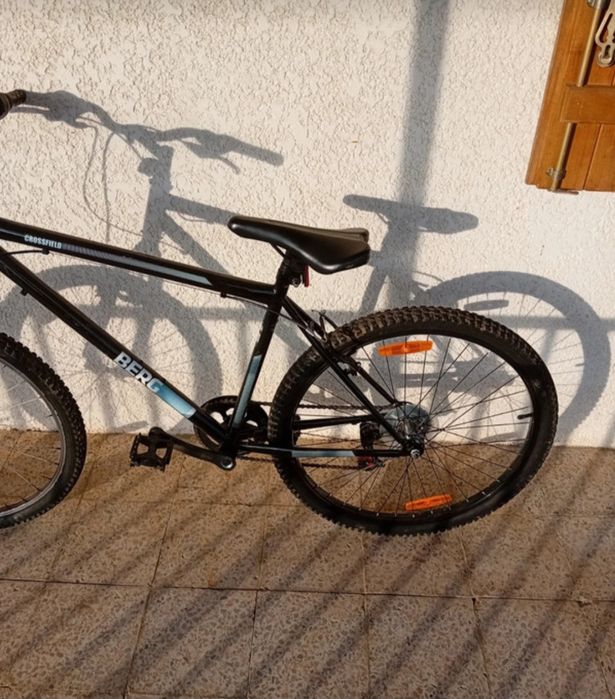 Bicicleta poucas vezes usada