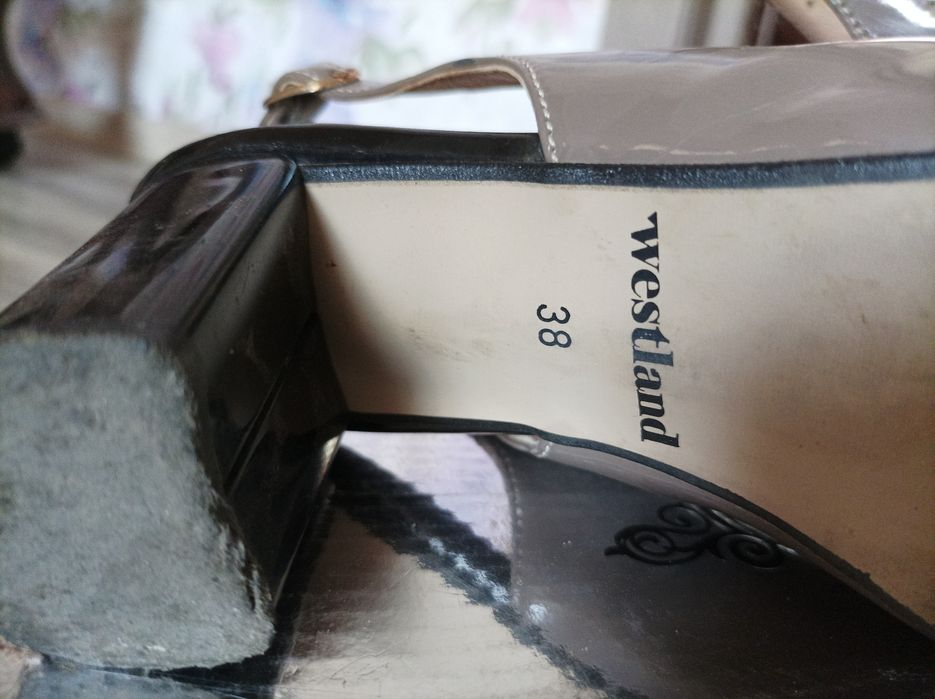 Босоніжки натуральна шкіра