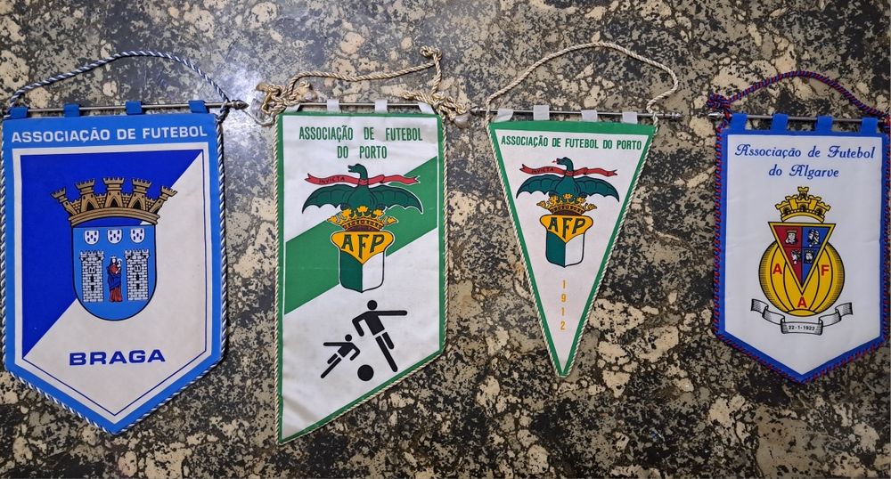 Galhardetes de Associações distritais de Futebol de Portugal