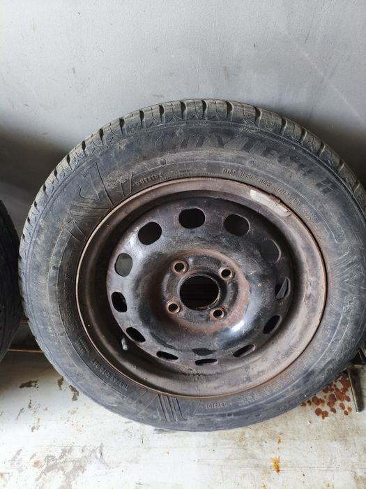 Felgi stalowe z oponami 185/65 R14