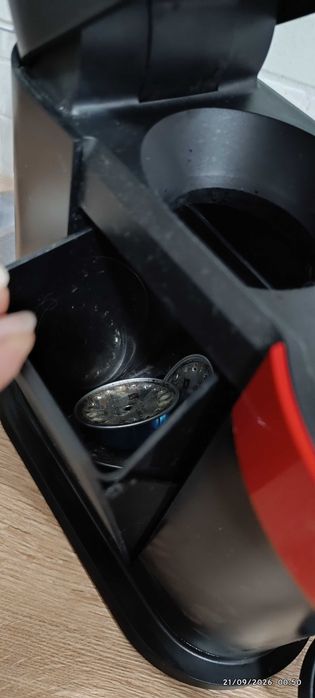 Máquina de café NESPRESSO