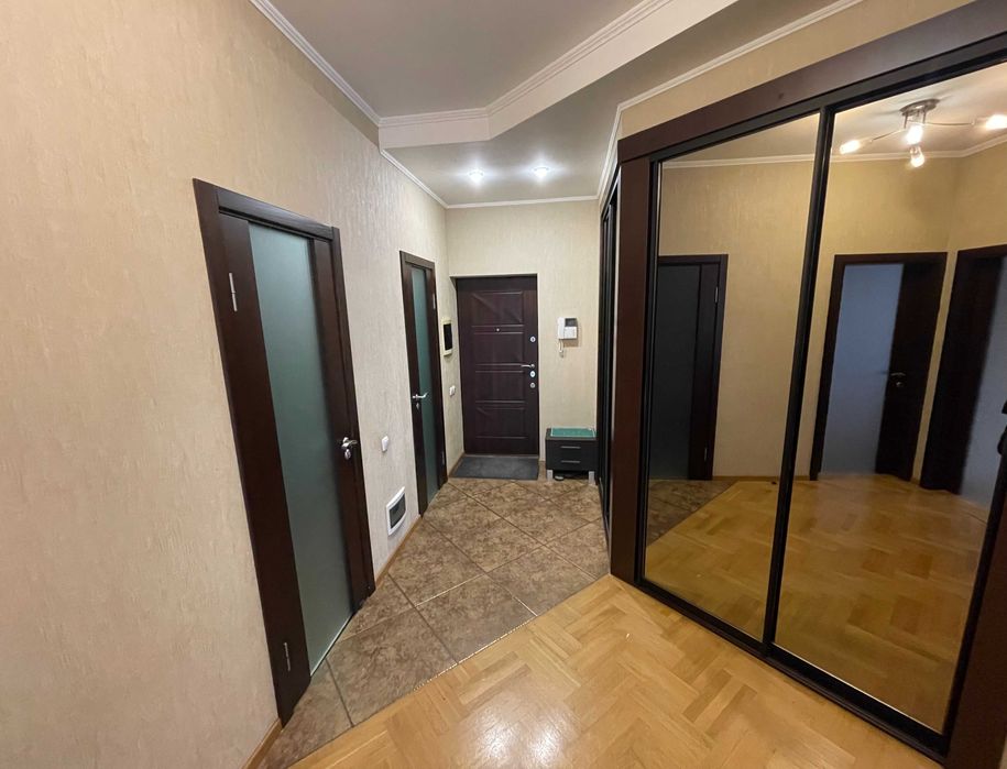 вул .Левка Лук'яненка 21/3