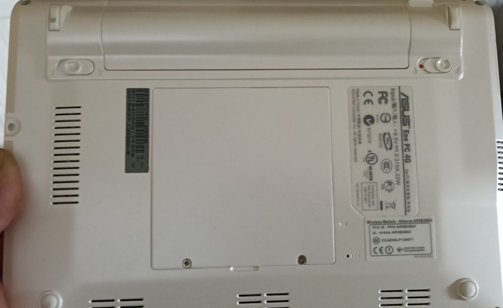 Laptop Asus Eee PC 701 4g, bdb stan pełen komplet 2gb ram