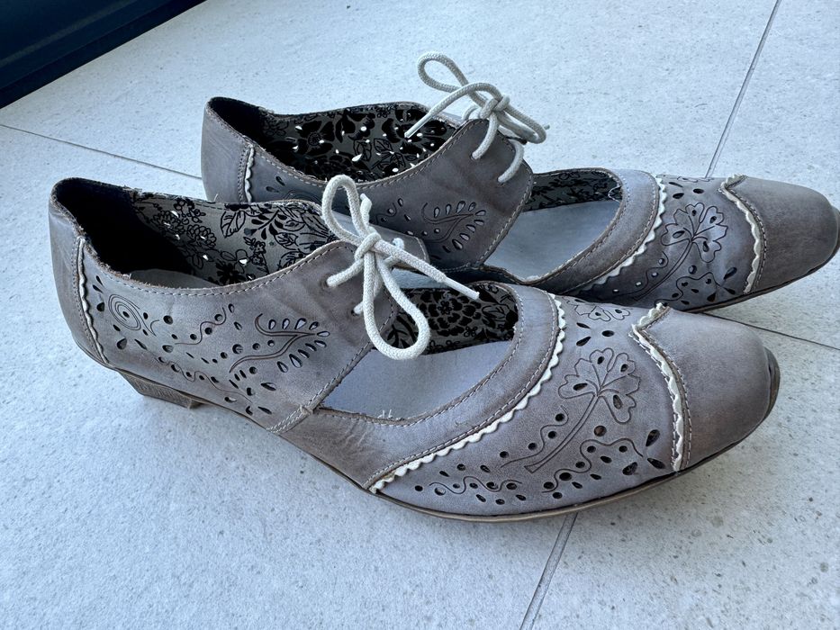 Rieker 42 czółenka szare wiązane Niski obcas