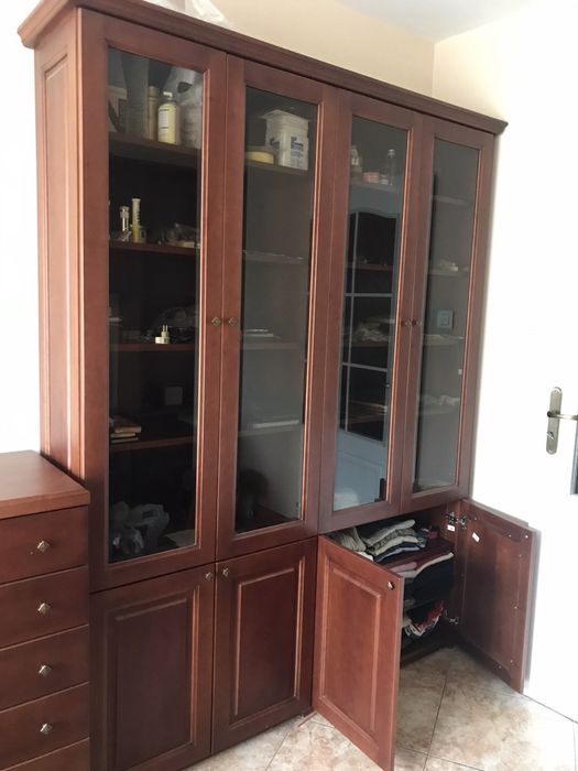 Pilnie. Wyprzedaz z powodu wyprowadzki. Biblioteczka 215x160x36. Drewniana.