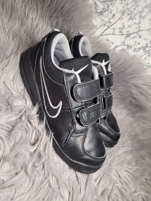 Buty chłopięce Nike r.33