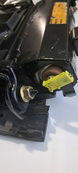 Подушка безопасности коленей Toyota Avensis T25 (RHD правый руль) Airbag.