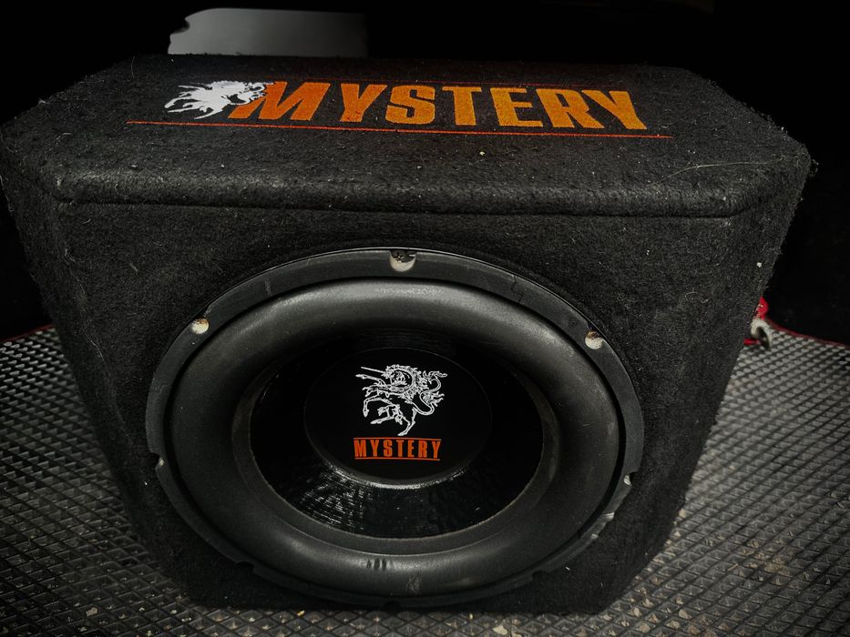 Продам активний автомобільний сабвуфер Mystery у чудовому робочому стані.
