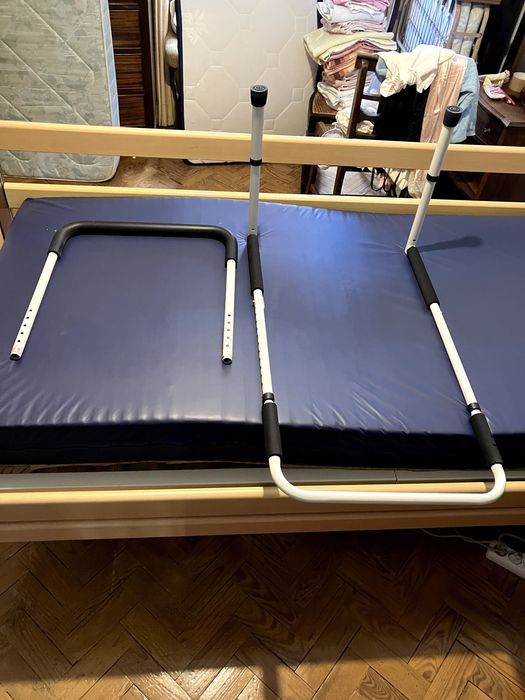 Cama Articulada com Comando e Protecção Contra Quedas