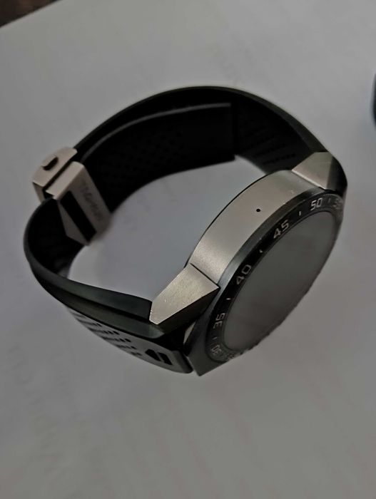 Tag Heuer Connected SAR8A80 uszkodzony