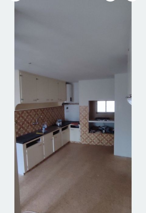 Aluga-se  T3+1 em Colares