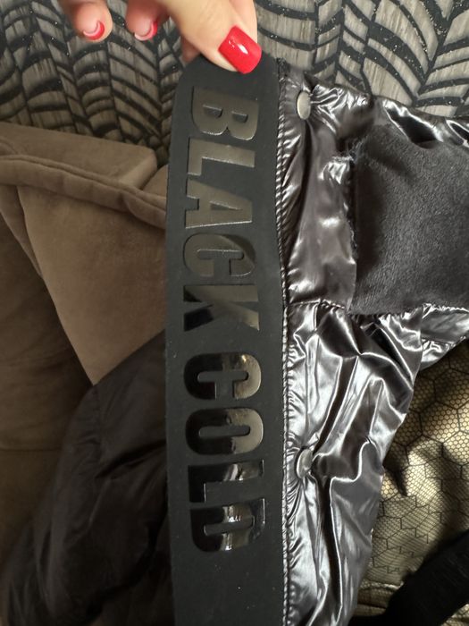 Зимовий пуховик