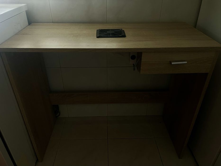 Mesa manicure com aspircao