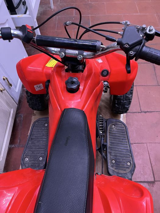 moto 4 para criança