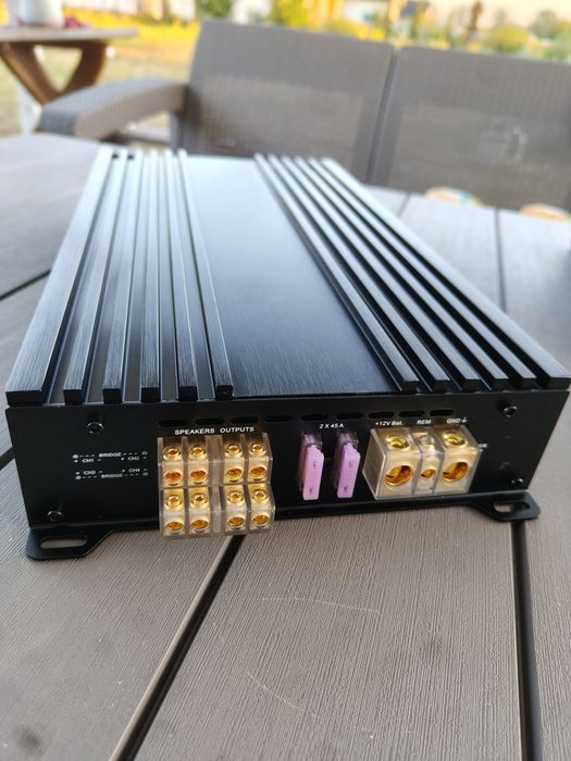 Wzmacniacz car audio 4 kanałowy