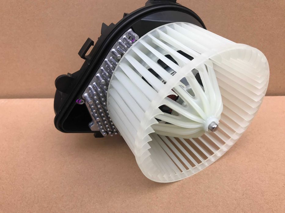 Моторчик печки вентилятор Fiat Scudo Citroen Jumpy Peugeot Expert