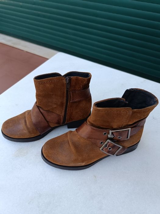 Botas - Mulher - Tamanho 36
