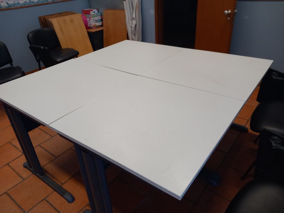 Mesa quadrada escritorio 4 unidades