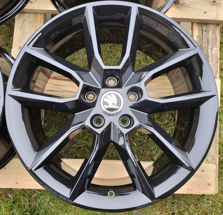 Felgi Oryginał Skoda Octavia VRS SuperB Karoq Kodiaq 7,5x18 ET51 5x112