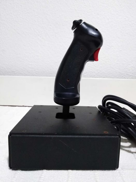 Joystick Thrustmaster Pro Flight Control System