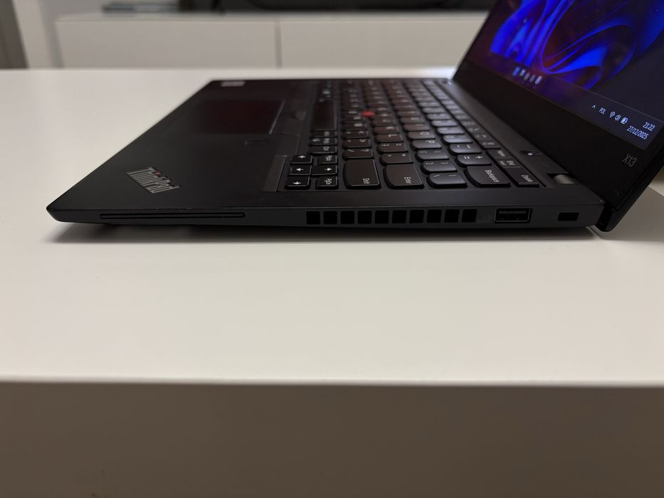 Lenovo Thinkpad X13 Gen1 i7-10610U 16 GB RAM 256GB SSD Windows 11 Pro