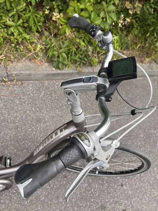 Fajny rower elektryczny SPARTA ION RX 400WH NEXUS 8/A