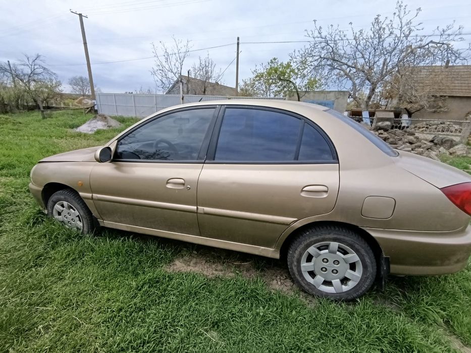 Продам Кіа Ріо 2002 рік