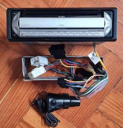 Auto rádio SONY CDX-R3300 c/comando volante, 4x50W