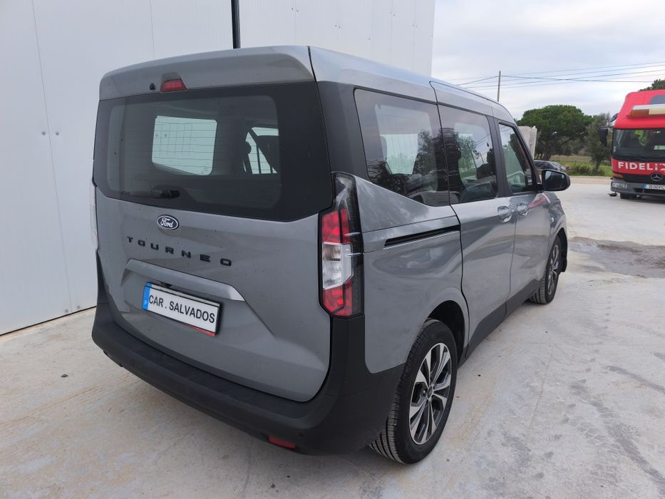 Ford tourneo 1.0  5lugares