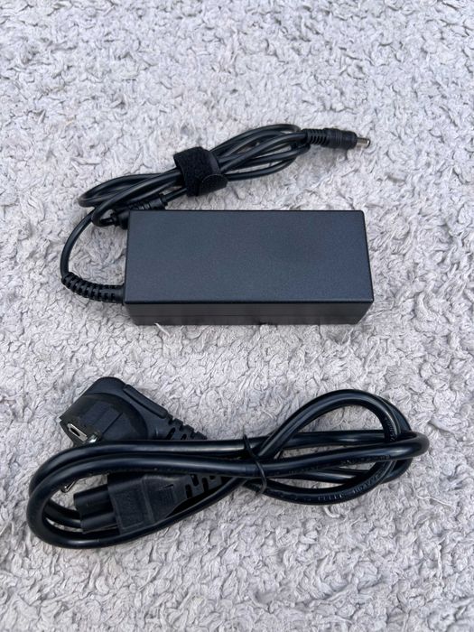 Блок живлення для ноутбука ASUS 65 W 19 V 3.42 A 5.5*2.5mm