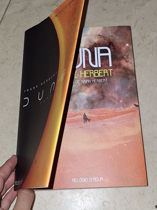 Livro Duna com dust jacket64751539685251122