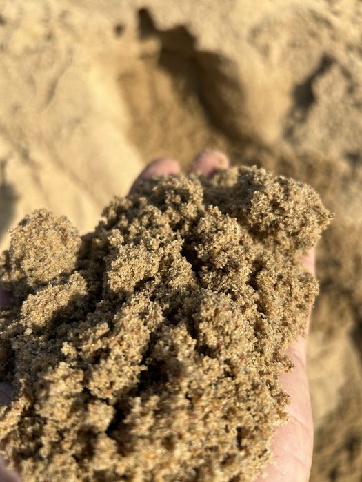 Zwir piasek ziemia podsyp tluczen