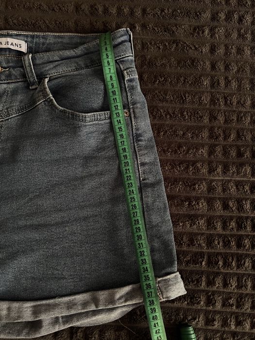 Жіночі дзинсові шорти