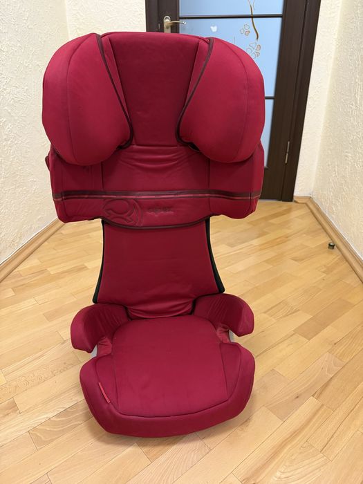 Дитяче автокрісло