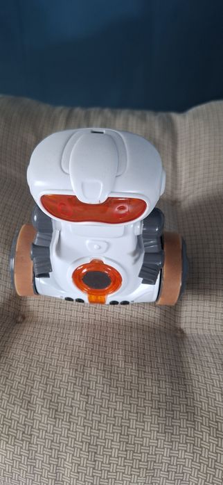 Robot Mio naukowa zabawa