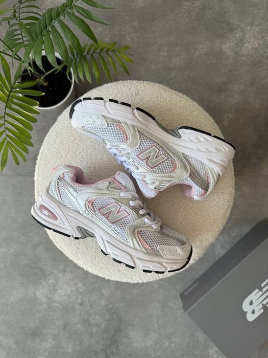 New Balance 530 Silver Pink жіночі кросівки ню беланс 530 рожеві