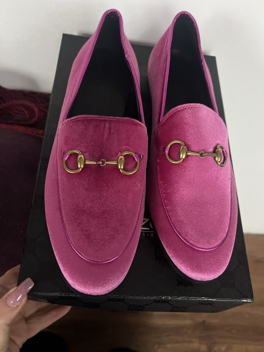 GUCCI welurowe mokasyny 39 nowe różowe